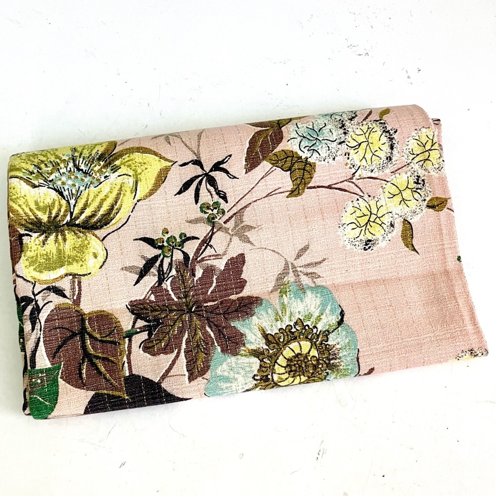 Vintage 40’s barkcloth floral pale pink bouquet lurex gold thread fabric yardage